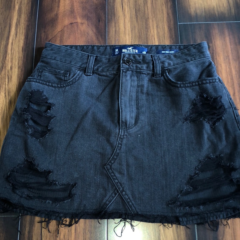 Hollister distressed jean skirt